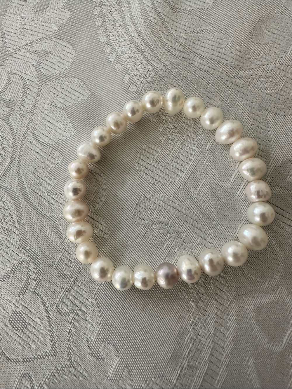 Classic freshwater Pearl Stretch Bracelet in White